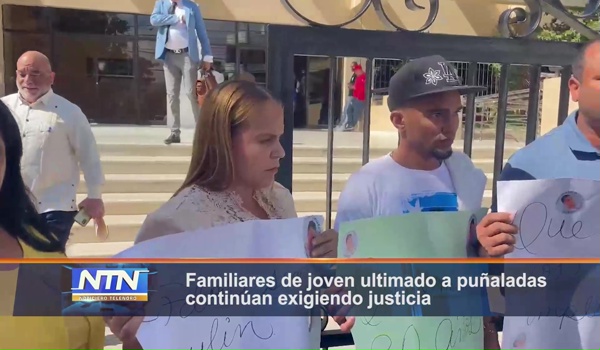 Familiares de joven ultimado a puñaladas continúan exigiendo justicia
