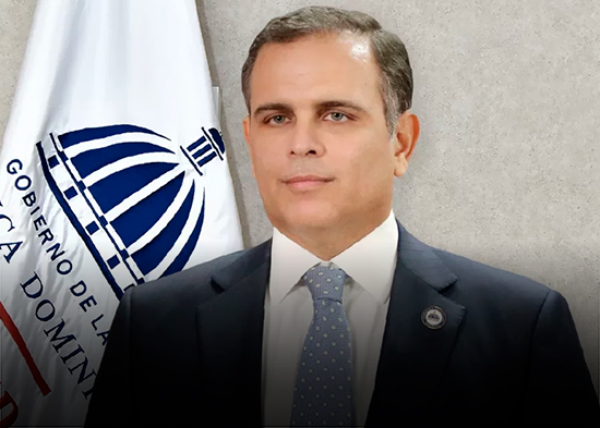 Jochi Vicente renunció a su cargo como ministro de Hacienda