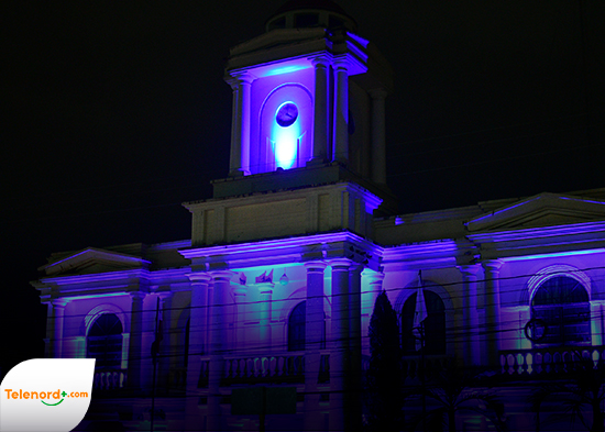 Ayuntamiento Municipal se ilumina de color azul con motivo del Día Mundial de la Diabetes