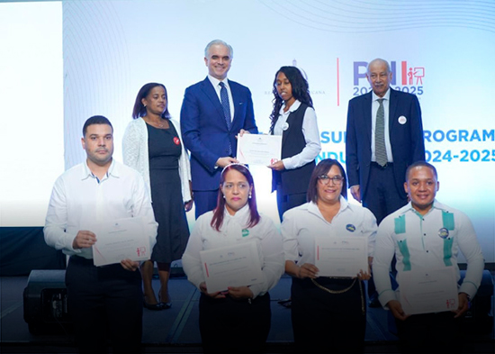 Ministerio de Educación incorpora 5,412 nuevos docentes al sistema