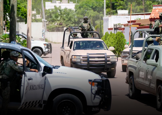 Detienen a siete escoltas de alcalde mexicano por posible complicidad en su asesinato