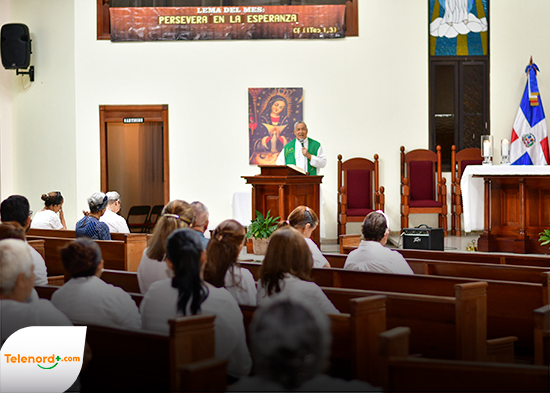 Celebran eucaristía por aniversario de graduación de la promoción Paciolos