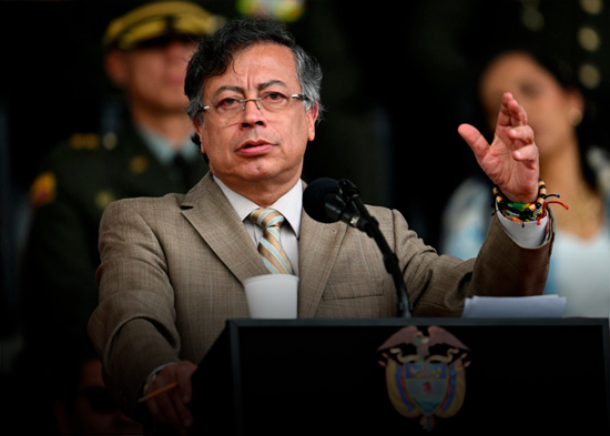 Petro denuncia que ataques de EEUU en el Caribe son un "delito de lesa humanidad"