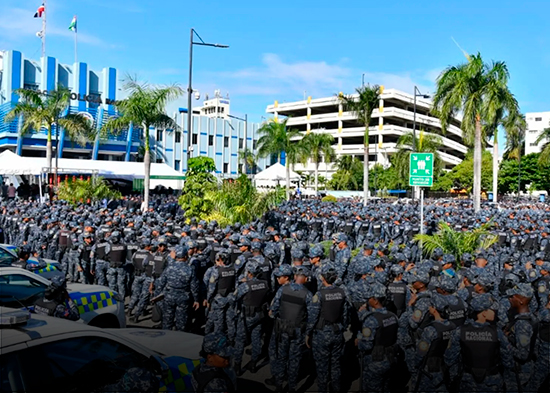 Más de 27 mil agentes de la Policía y las FF.AA. integrarán operativo preventivo de Navidad