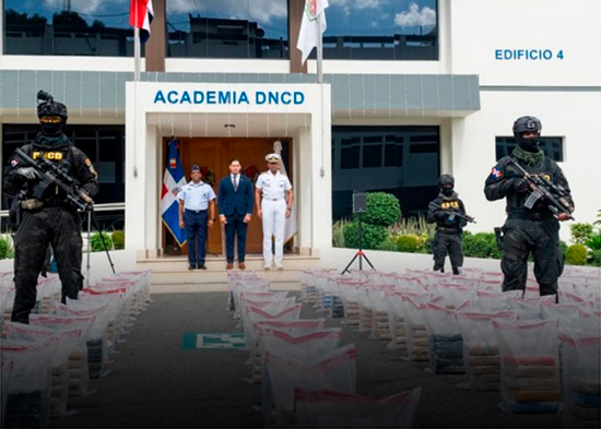 EE.UU. se vuelca en elogios al país como su aliado caribeño