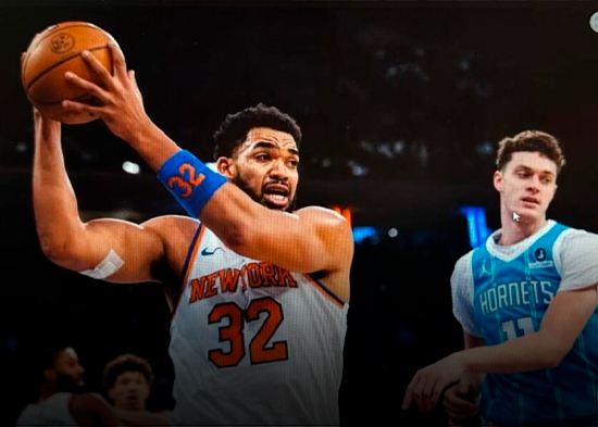 Karl Towns, grandioso, logra 35 puntos y 18 rebotes, guía triunfo Knicks 119-104 sobre Hornets