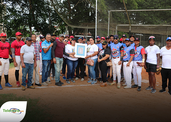 Las Guazumas gana en inicio Serie Final del Torneo de Béisbol de la Liga Unidad del Campo