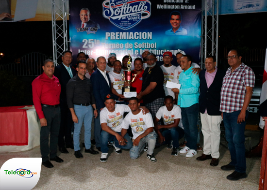 Asociación de Softbol Prov. Duarte premia mejores atletas 25vo torneo Inter-Empresarial