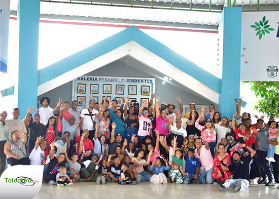 Familia Ortega celebra encuentro en Club de los profesores SFM