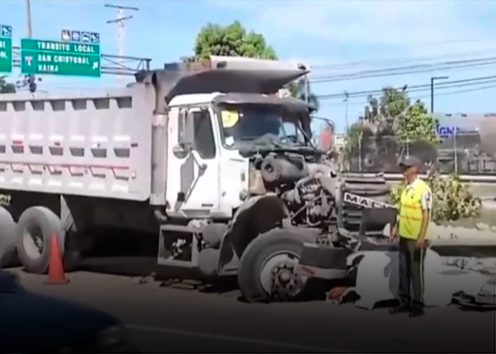 Accidente en autopista 6 de Noviembre deja varios muertos y heridos