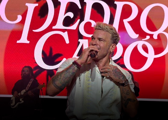 Pedro Capó transita "La Carretera" a todo pulmón con su fanaticada dominicana