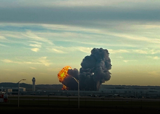 Dos muertos tras caer un avión en Florida con ayuda para damnificados del huracán Melissa