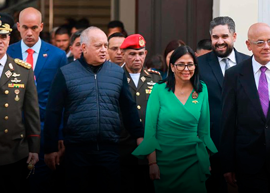 El chavismo abre un nuevo capítulo político con Delcy Rodríguez, su primera presidenta mujer