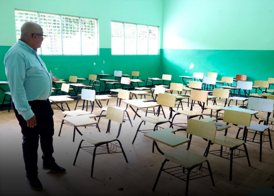 Exdirector ejecutivo de EDUCA asegura retraso en inicio de clases provoca daño estructural y debilita gobernanza