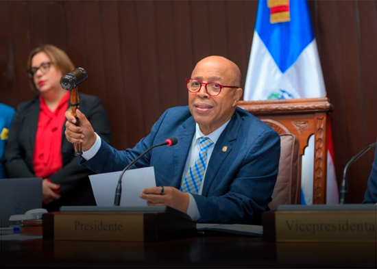 Diputados aprueban proyecto de ley que crea el DNI