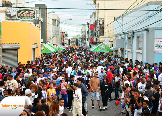 Carnaval francomacorisano 2026 celebra su segundo domingo