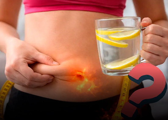 Mito o realidad: ¿Tomar agua tibia con limón te ayuda a quemar grasa?