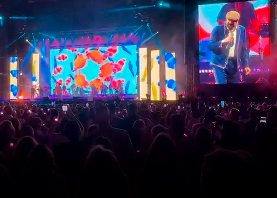 Juan Luis Guerra inicia primer concierto a casa llena en Santiago