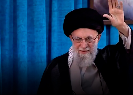 ¿Quién fue el ayatola Alí Jamenei, el líder supremo de Irán?