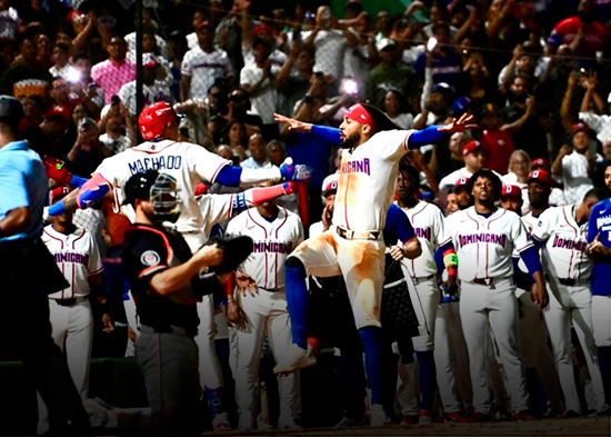 Equipo de República Dominicana estremece el estadio Quisqueya