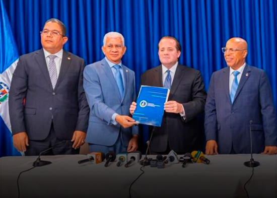 PRM presenta proyecto ley fortalece control financiamiento en partidos