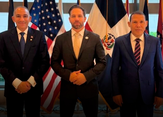 EE.UU. y República Dominicana refuerzan cooperación contra el narcoterrorismo en el Caribe