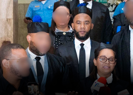 PGR: Fiscal Valdez Alcántara exigió 200 mil dólares, un Rolex y un Mercedes Benz