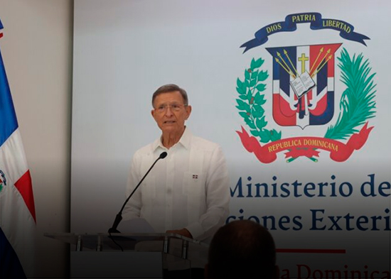 Ingresos de los consulados pasarán al Estado; cónsules cobrarán salario