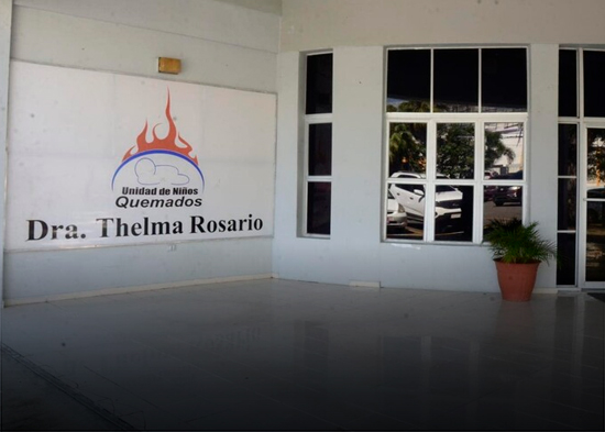 Permanece hospitalizada niña abandonada con quemaduras en Santiago