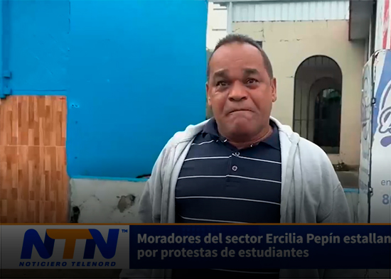 Moradores del sector Ercilia Pepín estallan por protestas de estudiantes