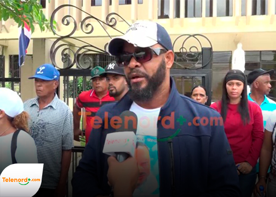 Familiares y amigos de hombre ultimado en Pimentel claman justicia