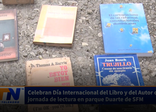 Celebran Día Internacional del Libro y del Autor con jornada de lectura en parque Duarte de SFM