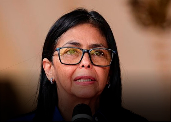 Delcy Rodríguez ordena reestructuración del Gobierno y fija plazo