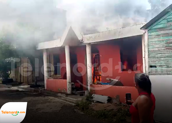 Se registra incendio en vivienda abandonada en sector Vista al Valle