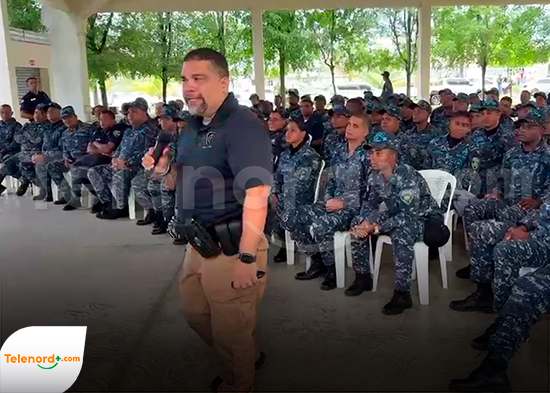 PN capacita agentes en SFM sobre uso de cámaras corporales y armas eléctricas no letales