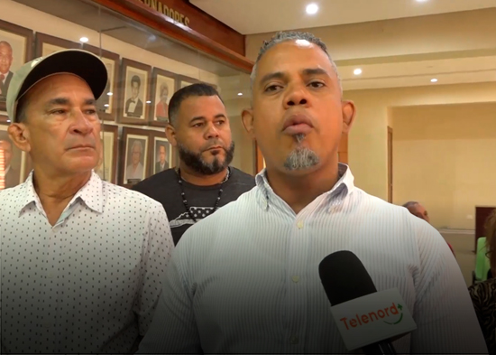 Comunitarios de Cenoví reconocen asfaltado, pero advierten que siguen en pie de lucha