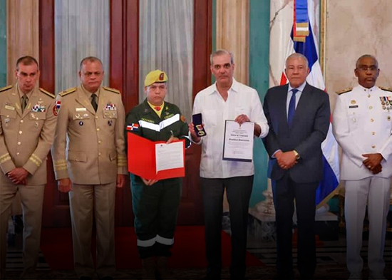 Gobierno de Venezuela otorga a RD la Orden Héroe por ayuda tras los terremotos
