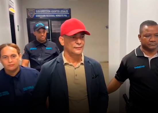 Aplazan medida de coerción contra director de Bellas Artes de SFM