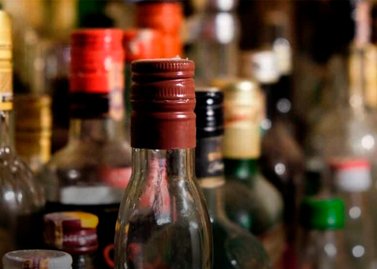 El Congreso carga con diez años de intentos fallidos sin regular la venta de alcohol