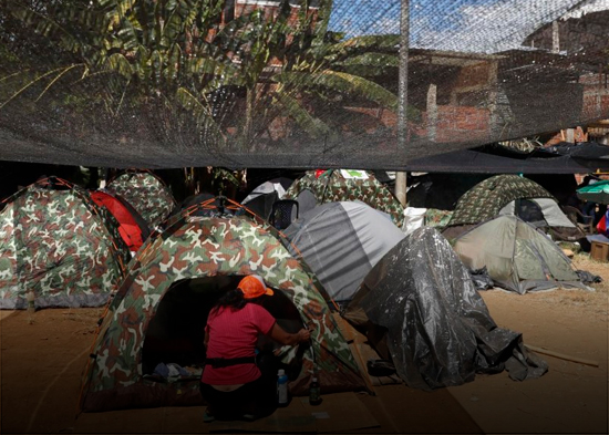 Unas 200 familias duermen en carpas en Cali temerosas de volver a sus casas tras terremoto